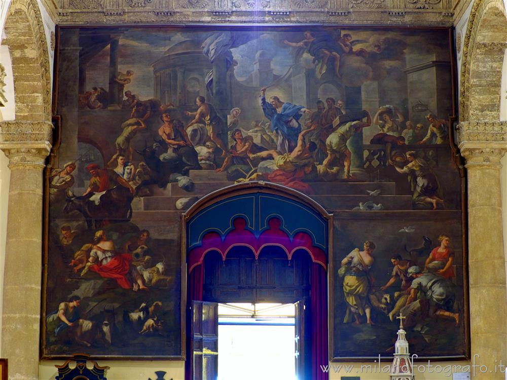 Gallipoli (Lecce, Italy) - "Jesus chases the merchants from the temple" on the counter-façade of the Cathedral